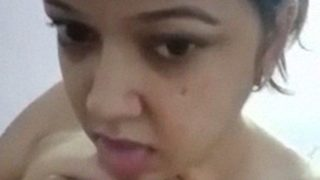 Gadis India Bertubuh Seksi Bak Mentega Leleh, Telanjang Bulat Menggoda