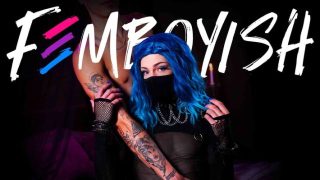 Goth Bertopeng Femboy Bergoyang Di Atas Kontol Besar