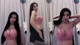 Lulu Cindo Goyang Panas Di Mango Live