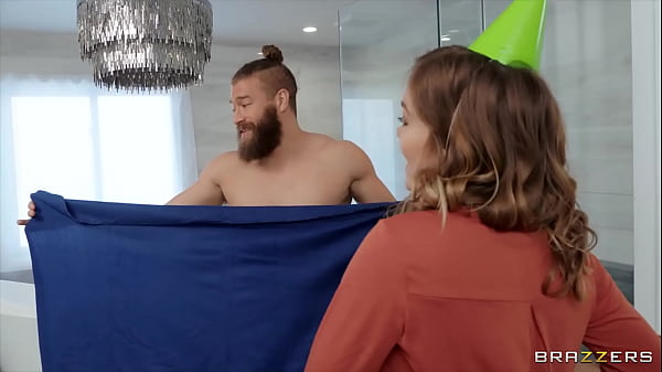 Tonton Dan Download Full Adegan Panas Gebrakan Sama Cewek-cewek Lesbi Seksi Di Https://zzfull.com/roomm