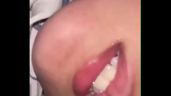 Tante Girang Minta Pijat Plus-plus, Badannya Pegel Pengen Dioles-ol