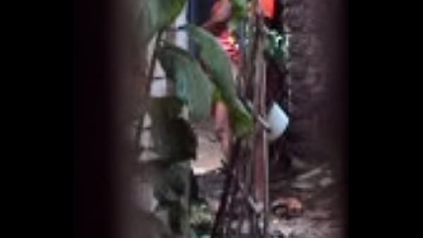 Desi Cewek Kencing Berdiri, Crot Penuh Basah Kuyup