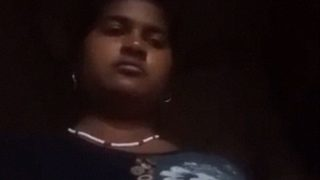 Video Desa Bugil Seorang Diri, Goyangin Badan Panas