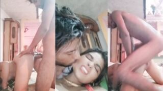 Video Desi Ngeseks Brutal, Si Cowok Desi Ngewe Pacar Hotnya Sampe Meringis.