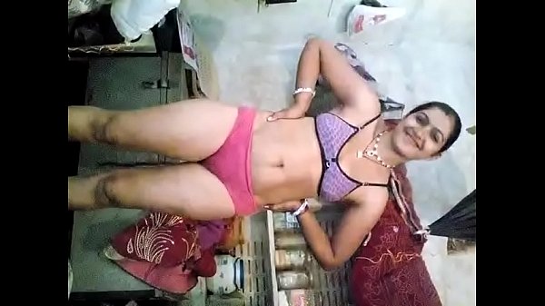 Desi Panas Bumbu Pedes, Lagu Nge-horny Bikin Basah.