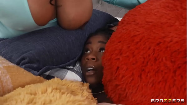 Ngentotin Bantal Tapi Minta Dua Kontol Sekaligus / Brazzers / Download Full Di Https://zzfull.com/haz