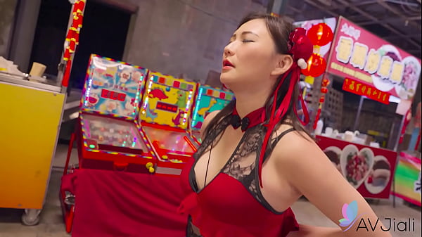 Cewek China Mio Digenjot Di Pasar Malam
