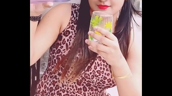 Cewek India Pose X, Bikin Ngilu Ngeliatnya, Siap Bikin Lo Ngiler.
