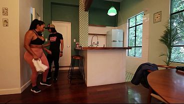 Ibu Tiri Pink Hot Mesum Sama Mantu, Ngajak Main Di Kamar.
