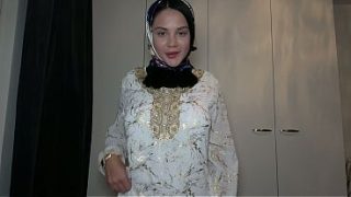 Pov – Ngewein Adik Tiri Muslimah Berhijab, Romantis Banget Sampai Mules