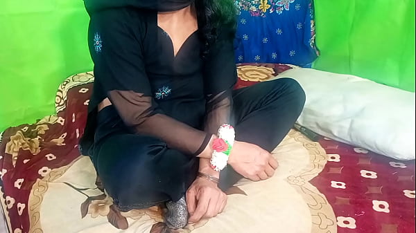 Bajunya Hitam, Bhabhi Desi Muslim Digebrak Anal Brutal Sama Kontol Si Dever, Gaya Doggy, Ngentot Sange Keras.