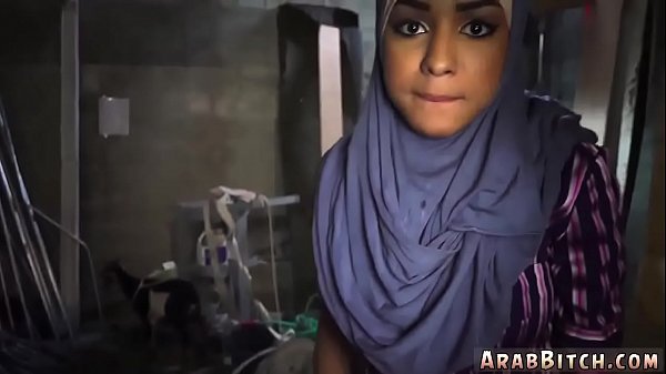 Cewek Arab Abg & Ibu-ibu Muslim Di Tikungan Bongkok, 23km Dari Sini, Bikin Ngiler.