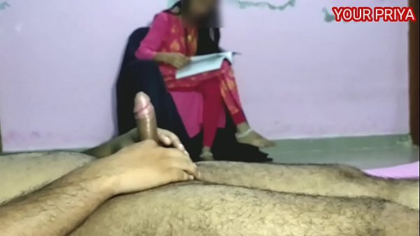Priya Digawe Nangis Terus Dijilat, Suara Hindi Bikin Makin Panas.