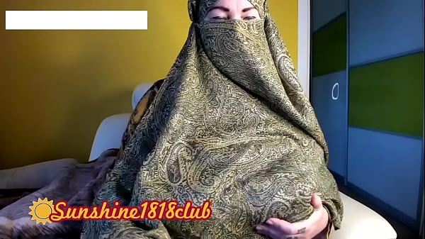 Nonton Live Streaming Ibu-ibu Turki Arab Berhijab Montok Besar Toketnya, Rekaman Webcam 10 November.