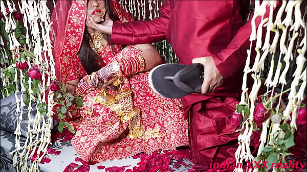 Malam Pertama Nikah India, Ngehorny Di Ranjang, Gaya Hot Penuh Gairah