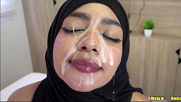 Anak Hijab Lagi Digenjot Keras Sampe Crot Di Dalem