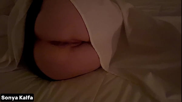 Ibu Tiri Arab Lagi Horny, Digebukin Habis-habisan Di Ranjang Tengah Malam.