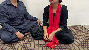 Desi Istri Di-swapping Sama Om-om, Suara Hindi Bikin Makin Hot