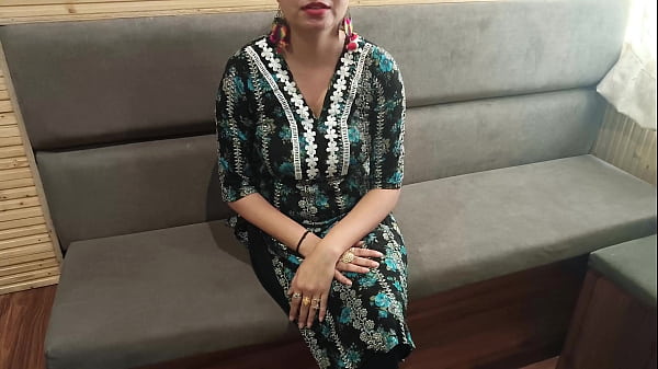 Jija Ji Ketagihan Ngintip Tubuh Seksi Saali, Langsung Ngewe Memek Dan Bontotnya Pakai Suara Hindi Yang Bikin Makin Panas.