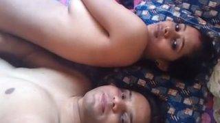 Malam Pertama Meghana Penuh Nafsu Di Bulan Madu Yang Bikin Crot Terus