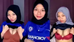 Rista Si Ukhti Cantik Lagi Remas-remas Toketnya Sendiri.