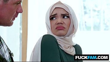 Ini Baru Pertama Kali, Cewek Hijab Manis Naikin Tukang Ledeng, Naudi Nala & Jason Sarcinelli