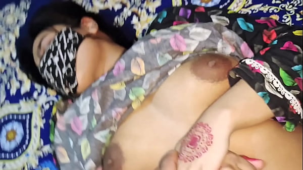 Ibu Tiriku Ngajarin Aku Soal Seks, Ngomong Kotor Pake Bahasa Hindi, Sambil Moans Dan Sex Liar Yang Bikin Makin Panas.