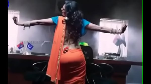 Desi Pantat Seksi Dibalut Saree Bikin Ngaceng
