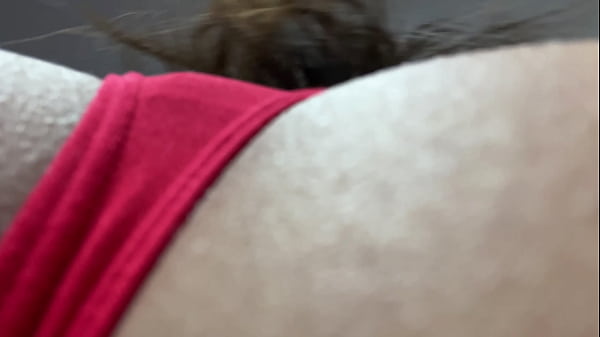 Duduk Di Muka, Pandangan Dari Bawah, Dipermalukan Sama Tante Asia Seksi.