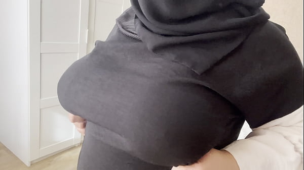 Teman Punya Istri Arab, Pas Ngobrol Tiba-tiba Ngeluarin Tetek.
