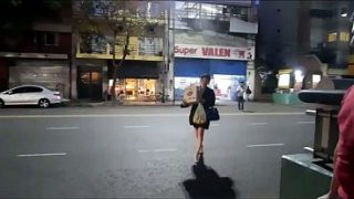Di Tengah Pandemi Dan Pesta Rock And Roll, Saat Karantina Ketat, Nyonyak Temen Gua Pergi Ke Supermarket Dan Dapat Dua Jenis Siapa Aja.