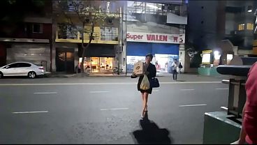 Di Tengah Pandemi Dan Pesta Rock And Roll, Saat Karantina Ketat, Nyonyak Temen Gua Pergi Ke Supermarket Dan Dapat Dua Jenis Siapa Aja.