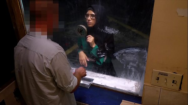 Arab Malu Besar – Cewek Arab Nekat Ngewe Demi Duit Di Motel Miring
