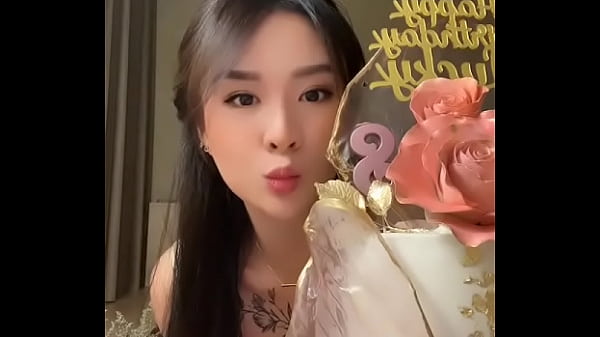 Nonton Tiktok Cewek China Puting Keceplosan Bikin Mending