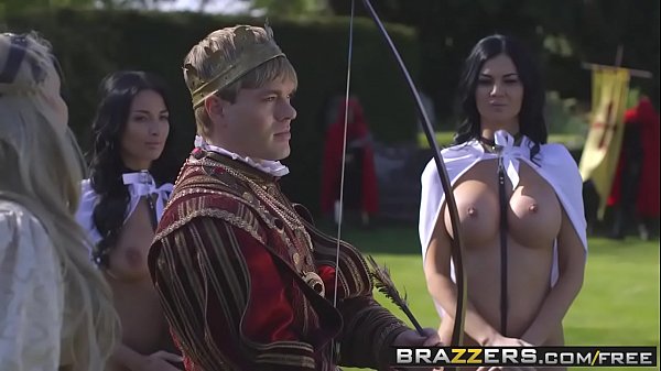 Film Dewasa Paling Hot: Anissa Kate, Jasmine Jae, Dan Ryan R Bergolak Di Parodi Nakal Storm Of Kings