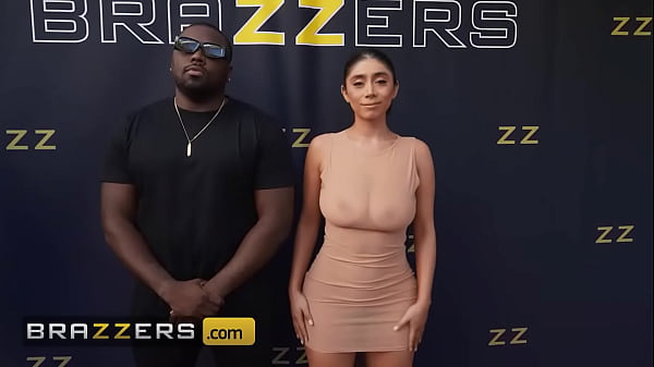 Bokep – Violet Myers Siapkan Lubang Belakang Buat Para Paparazi