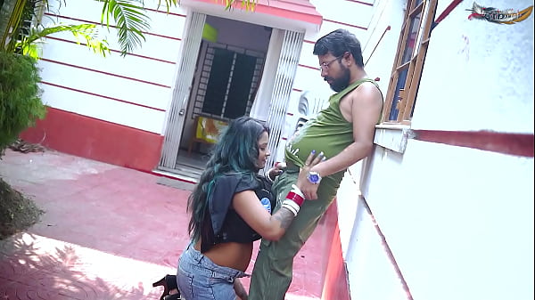 Desi Bengali Pasutri Ngebanci Kentut Di Luar Pake Suara Hindi (film Penuh)