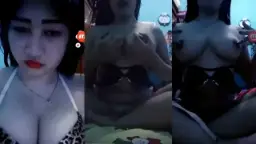 Cece Intan Pamer Memek Basah Sambil Remas-remas Toket Montok Yang Gede Banget.