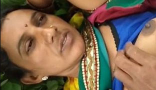 Video Bokep Desi Lokal Ngentot Di Luar Rumah, Bikin Makin Panas