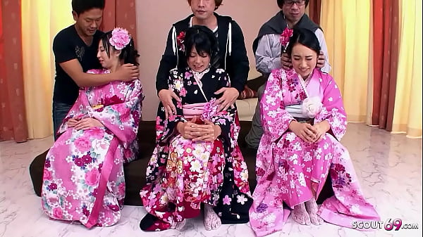 Pesta Ngentot Jepang Langka Dengan Tiga Cewek Muda Jav Berbulu Becek