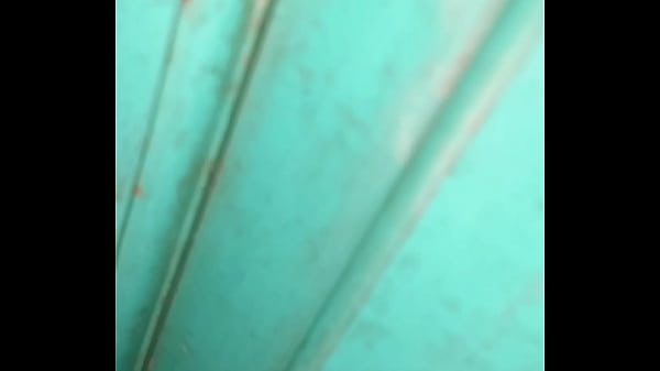 Ngintipin Istri Tetangga Kost Yang Sengaja Buka Pintu Pas Suami Pergi, Malah Diajak Mainin Kontol.