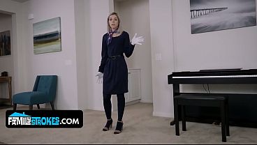 Blonde Gemuk Allie Nicole Digenjot Habis-habisan Sama Kakak Tiri Bejat Sampai Penuh Di Dalam
