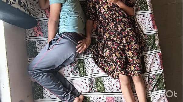 Bini Orang, Si Shivani, Nunggingin Adik Ipar Yang Lagi Tidur, Naik Gaya Amazon Bikin Makin Panas.