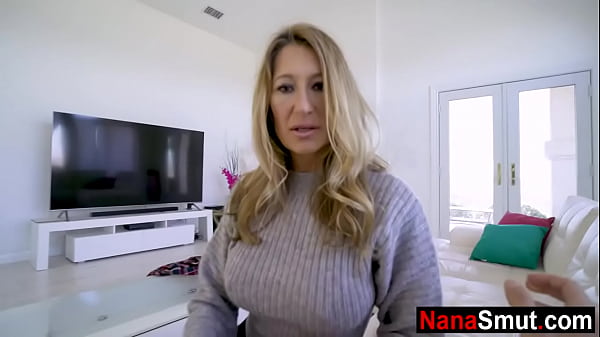 Nenek Tiri Yang Horny Minta Disetubuhi Sama Cucu Tirinya.