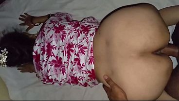 Desi Gadis Desa, Pantat Gede Bikin Mabuk Kepayang