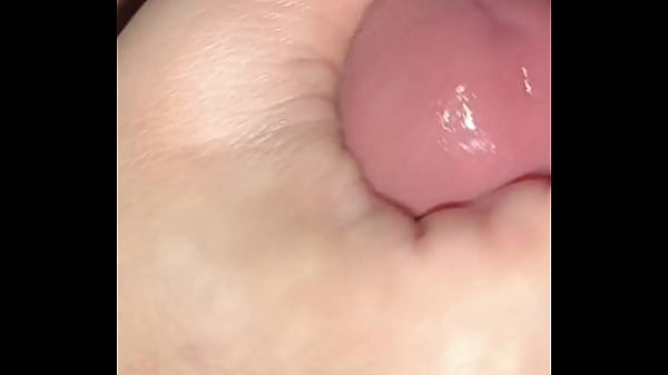 Tonton Istriku Ngeblowjob Paling Hot Sepanjang Masa, Crot Di Mulut Istri.