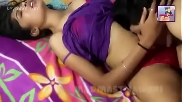 Desi Indian Lady, Siap Digoyang Malam Ini, Bibir Merah Basah, Mata Nakal, Badan Panas Siap Dimanjain.