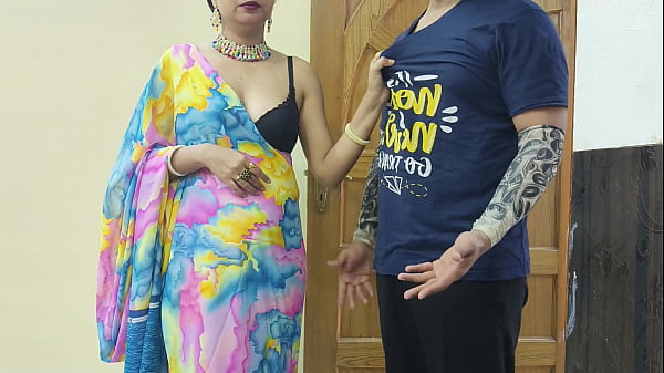 Ibu Tiri India Montok Seksi Bantu Anak Tiri Berhenti Merokok Dan Kasih Kenikmatan Seks